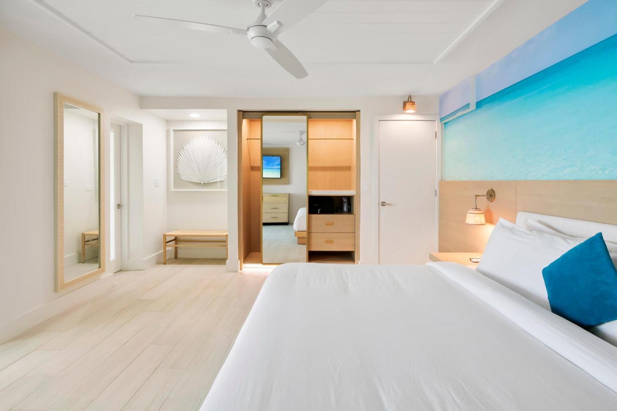 Peace And Plenty Resort George Town Esterno foto